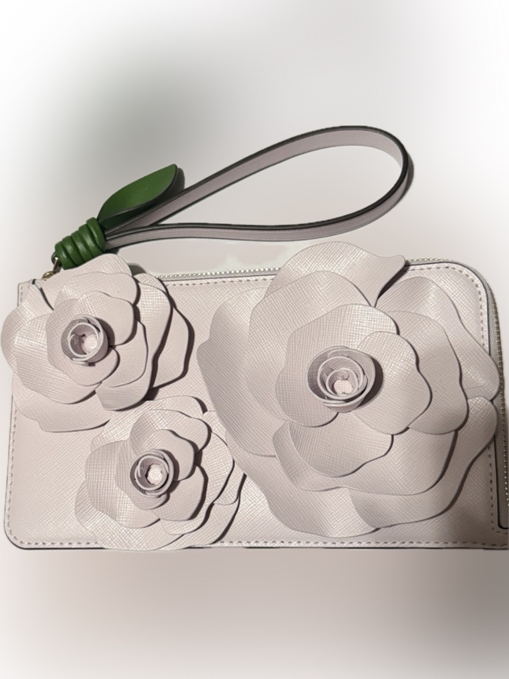 Kate Spade Flora Flower Pale Amethyst 3D Floral L Zip Med Wristlet Lilac - NWOT - Picture 2 of 6